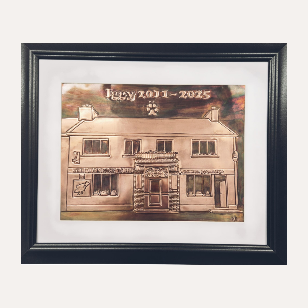 A beautifully bespoke copper memorial piece created in memory of Iggy (2011–2025), the much-loved dog of The Shamrock Bar, Falcarragh. Handcrafted in copper, this artwork captures the spirit of the place and honours Iggy’s special place at its heart.